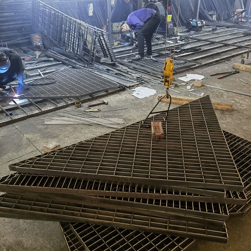 工程异形钢格板专为环保设计