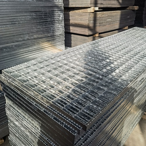 石油平台钢格栅的承重与耐磨性