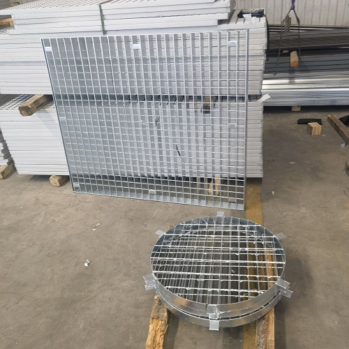 食品厂钢格板选型：304不锈钢还是镀锌更合适？