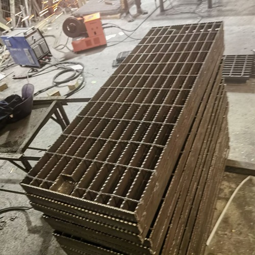 规格型号挑花眼？一文读懂钢格栅参数与适配场景